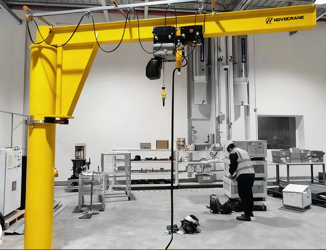 Floor Mounted Heavy Duty Jib Crane